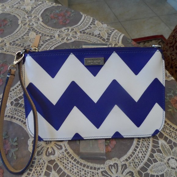Kate Spade NY Blue & White Print Leather Wrislet - Picture 1 of 12